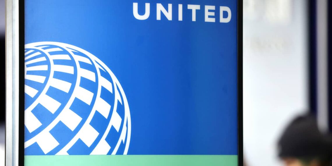 United Airlines Boeing Plane Loses Panel Mid Flight - Travel News, Insights & Resources.