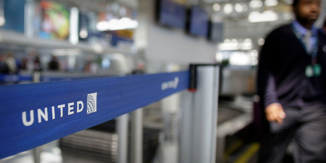 United Airlines makes a baggage change passengers will like - Travel News, Insights & Resources.