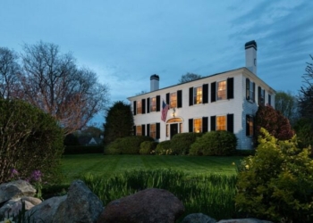 1. Candleberry Inn on Cape Cod 627a79016ae23 768x432 - Travel News, Insights & Resources.