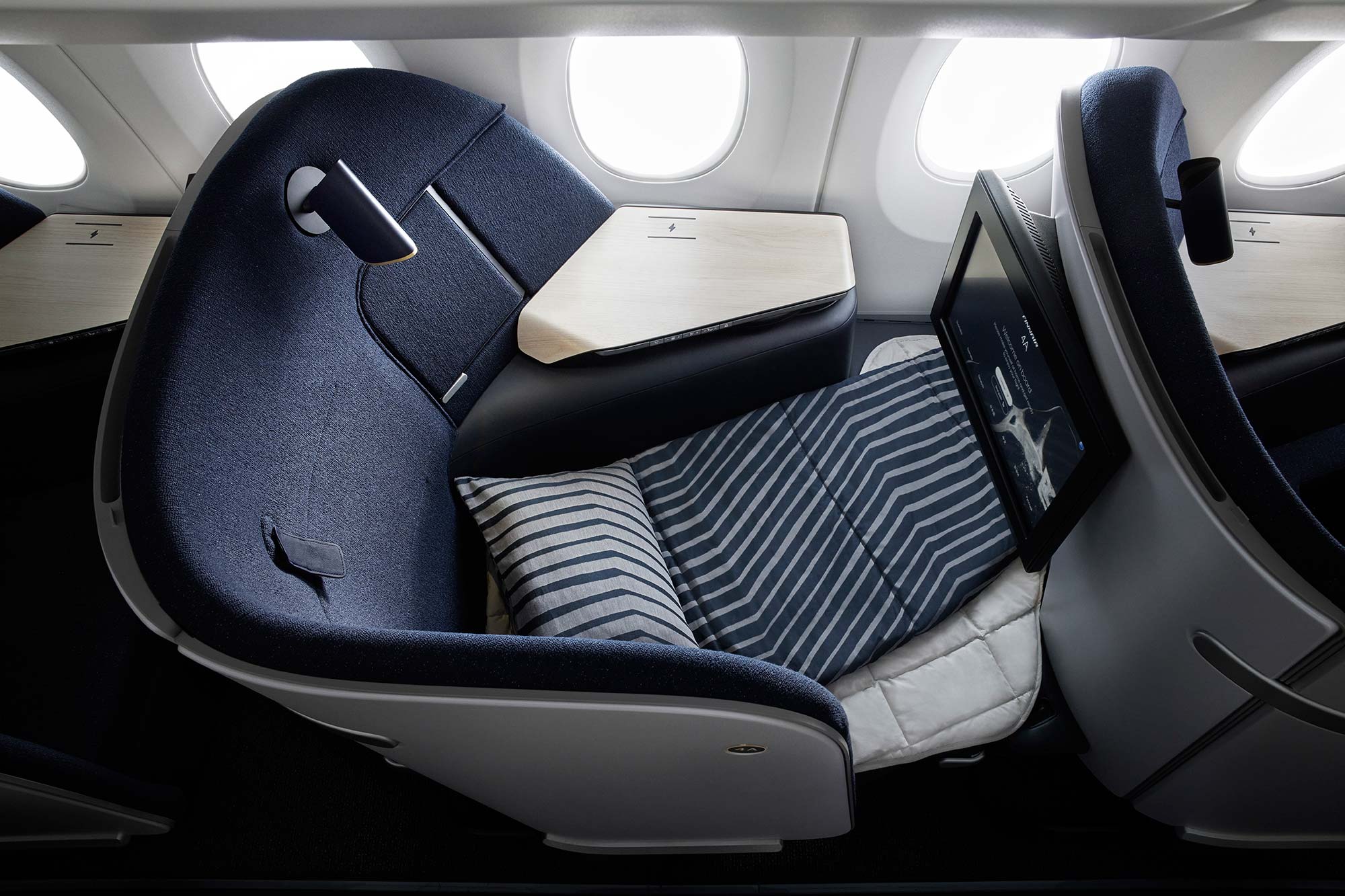 AY New J Overhead Bed Finnair - Travel News, Insights & Resources.