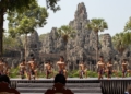 Chinese Cambodian martial artists make joint performance at famed Angkor - Travel News, Insights & Resources.