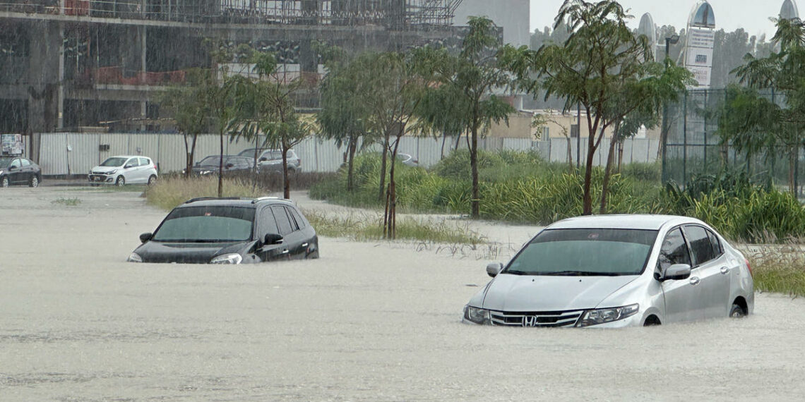 Dubai flooding amid atypical heavy rains snarls traffic on UAE - Travel News, Insights & Resources.