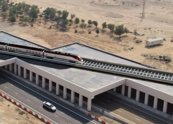 Hafeet Rail slashes travel time between UAE and Oman to - Travel News, Insights & Resources.