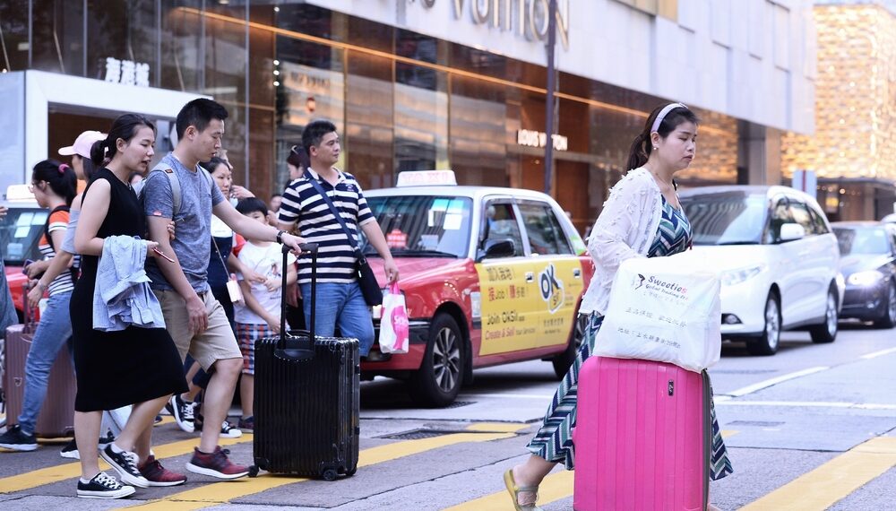 Hong Kong welcomes 800000 mainland tourists during Labor Day holidays - Travel News, Insights & Resources.