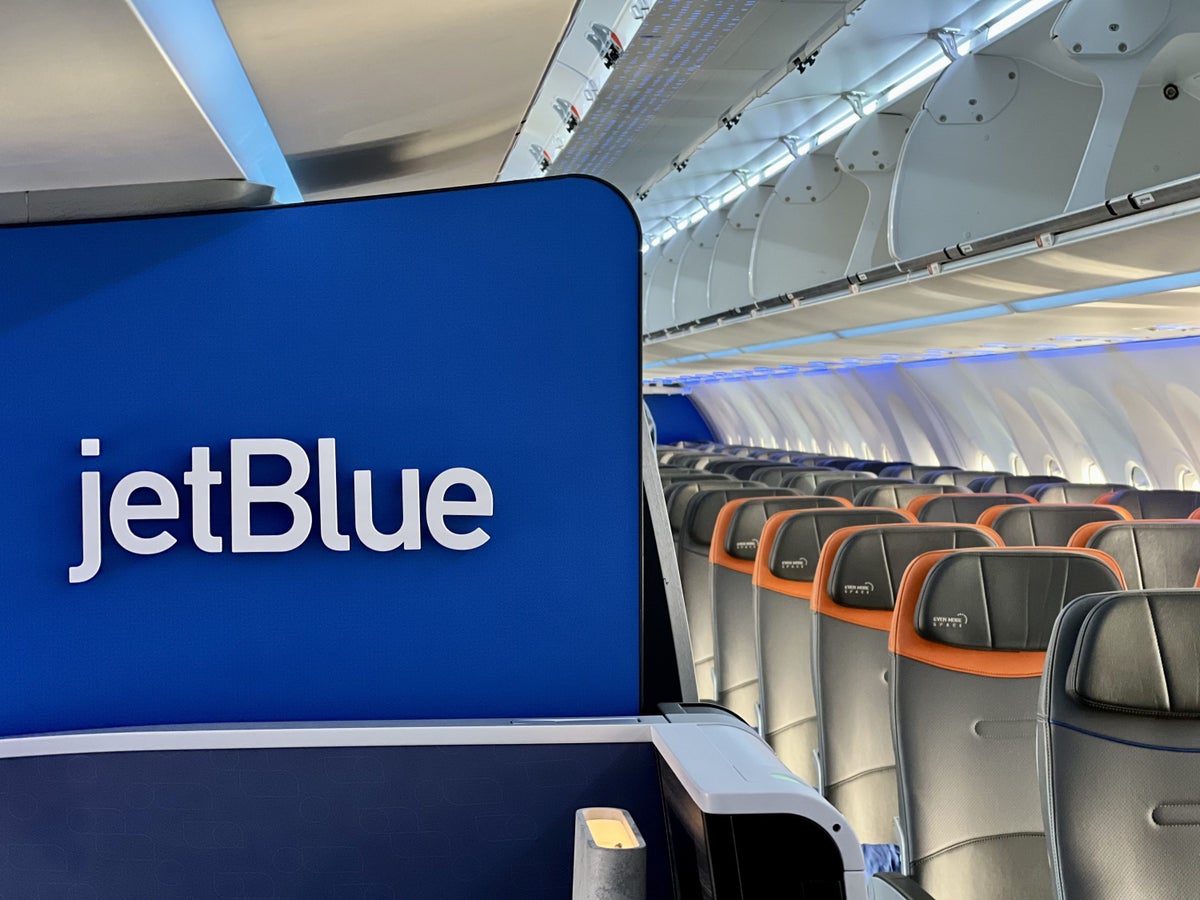 JetBlue Mint A321LR cabin divider