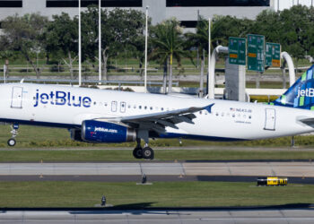 N643JB JetBlue Airways Airbus A320 by Nathan Francois AeroXplorer - Travel News, Insights & Resources.