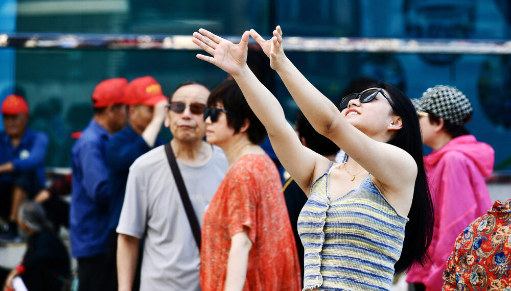 Shorter Labor Day golden week favors Hong Kong - Travel News, Insights & Resources.