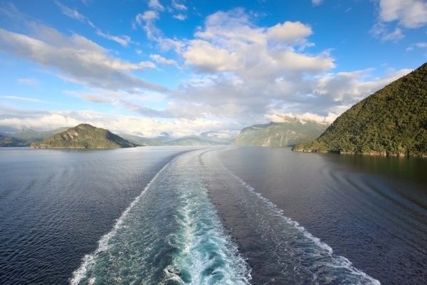 UK and Ireland cruise sector hit record passenger numbers last - Travel News, Insights & Resources.