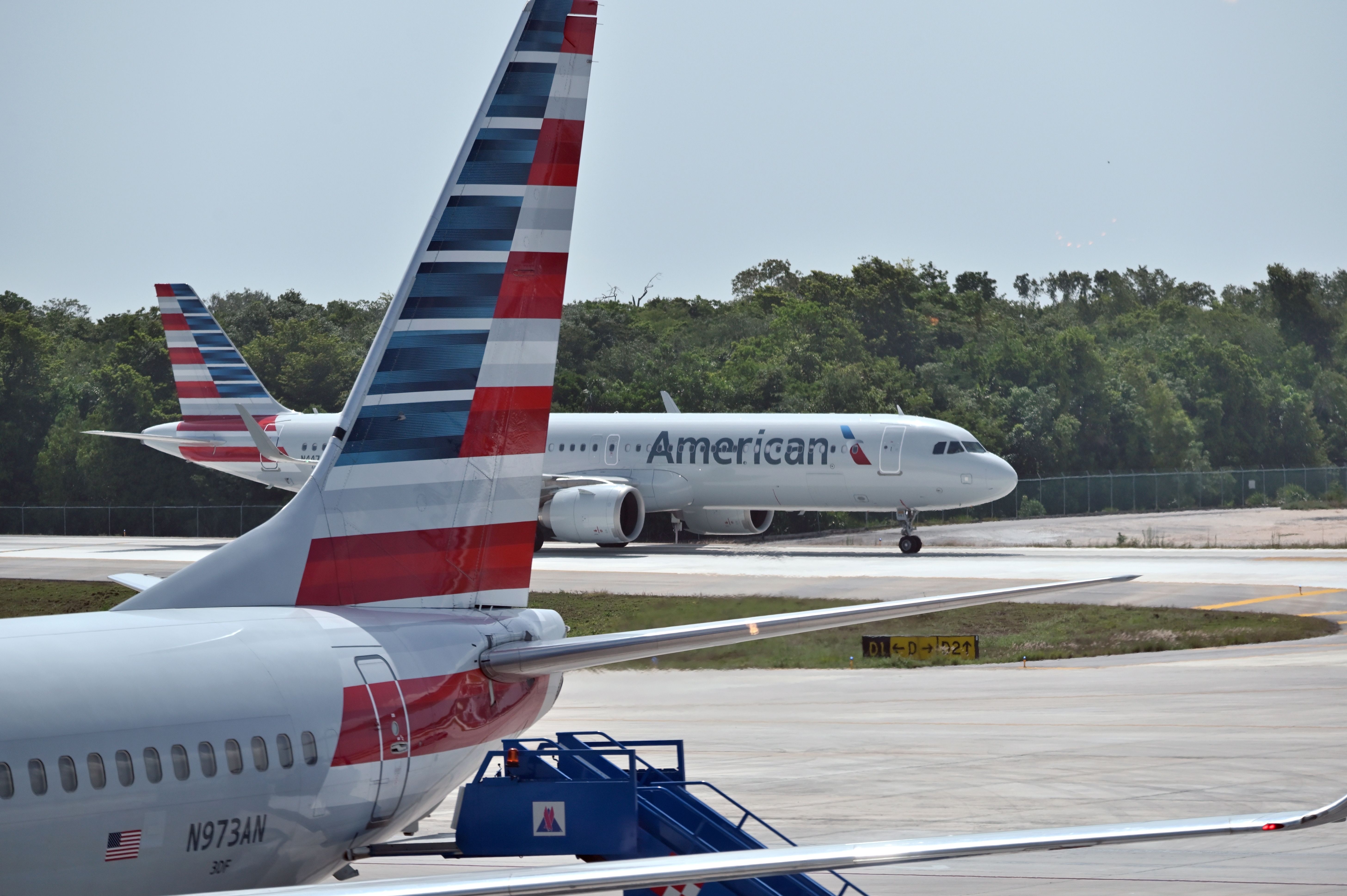 American Airlines Boeing 737-800 and Airbus A321neo.