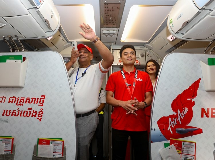 AirAsia Cambodia Debuts with Successful KT102 Flight from Phnom Penh - Travel News, Insights & Resources.