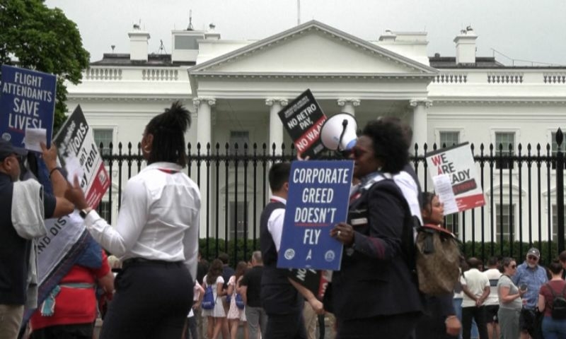 American Airlines Flight Attendants Call On Biden For Help - Travel News, Insights & Resources.