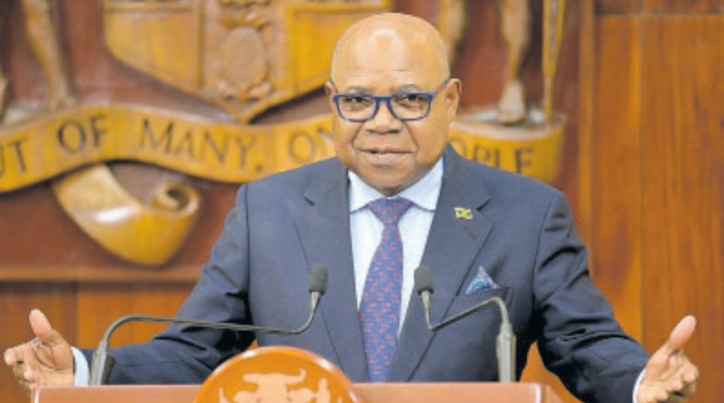 Bartlett wants higher wages for tourism workers - Jamaica Observer
