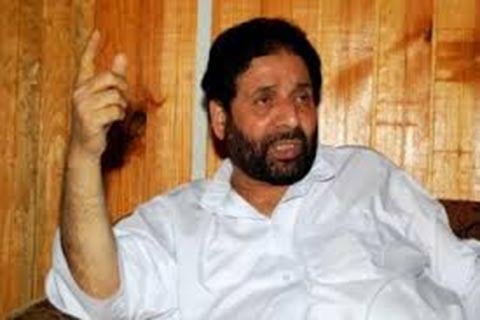 Former Minister raises concerns of soaring airfares to Kashmir hampering - Travel News, Insights & Resources.