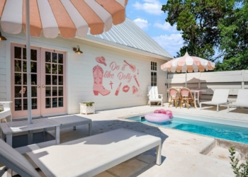 Perfect Airbnb For A Girls Getaway In Gruene Texas - Travel News, Insights & Resources.
