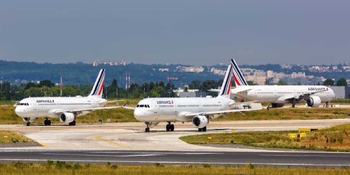 Steward Called Waiter By A Passenger Plane Turns Back - Travel News, Insights & Resources.