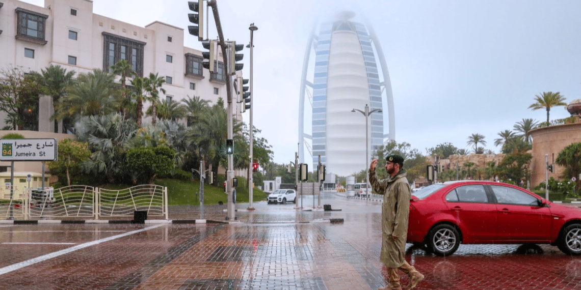 UAE Rains IndiGo Vistara SpiceJet issue advisory for Dubai travellers - Travel News, Insights & Resources.