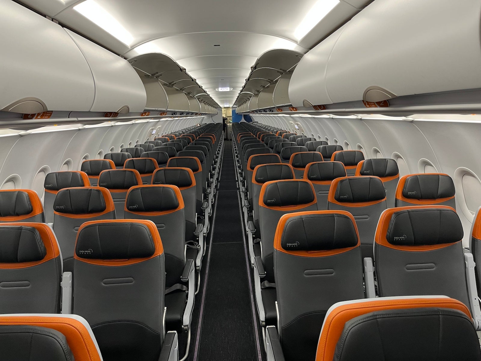 jetblue empty cabin - Travel News, Insights & Resources.