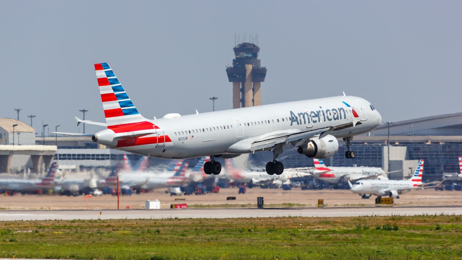 An American Airlines A321 taking off from Dallas Fort Worth International Airport.