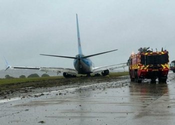 TUI 737 excursion crew could have kept aircraft on Leeds - Travel News, Insights & Resources.