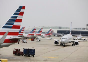 American Airlines Expands New Boarding Technology to 100 Airports - Travel News, Insights & Resources.