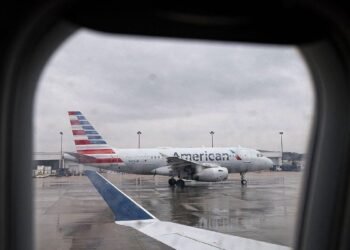 American Airlines Flight Avoids Crash Over Hawaii Mountains - Travel News, Insights & Resources.