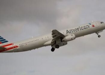 American Airlines rolls out new technology that would crack down - Travel News, Insights & Resources.