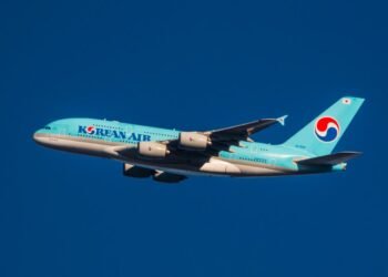 Korean Air passenger restrained after attempt to open emergency exit - Travel News, Insights & Resources.