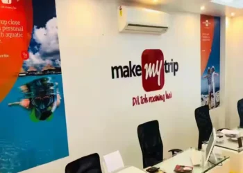 MakeMyTrip partners with 10 airlines ICICI Bank to boost international - Travel News, Insights & Resources.