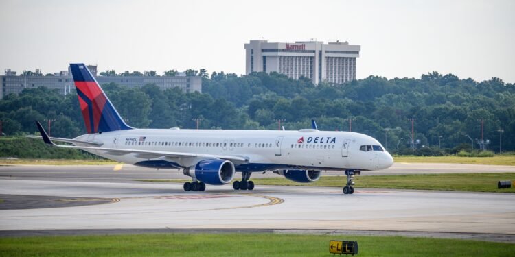 Outraged Passengers Slam Delta Air Lines After It Took 20 - Travel News, Insights & Resources.