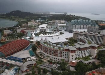 Resorts World Sentosa Casino License Extended Only Two Years - Travel News, Insights & Resources.