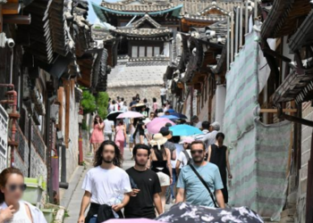 Seouls Bukchon Hanok Village to restrict visits to resolve overtourism - Travel News, Insights & Resources.