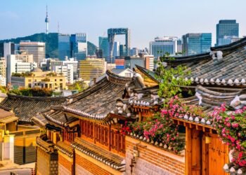 South Korea travel Bukchon Hanok Village in Seoul implements tourist.au2Ffs2Fd65d3daf 5447 473d b469 13dcfe393248 - Travel News, Insights & Resources.