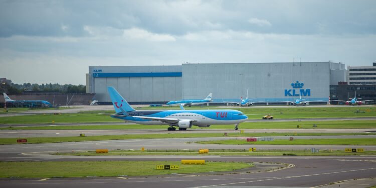 TUI Group Waves Goodbye To Its Last Boeing 767 - Travel News, Insights & Resources.