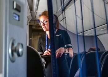 United Airlines Flight Attendants Sack Contract Negotiating Committee After Federal - Travel News, Insights & Resources.